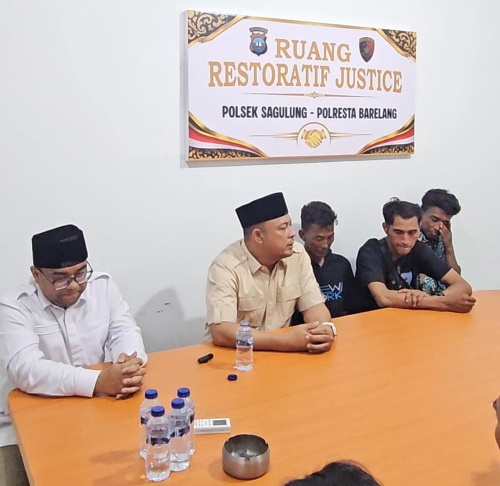 Iman Sutiawan Jemput Aspirasi Korban Penyiksaan, Siap Biayai Kepulangan ke Kampung Halaman