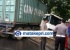 Sebuah Mobil Kontainer Mengalami Kecelakaan Di Tiban