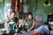 Satgas Yonif Raider 303 / SSM Kostrad Melaksanakan Sunatan Keliling Di Perbatasan RI-Malaysia