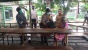 Kapolsek Singkep Barat Bagi Paket Sembako untuk yang Terdampak Covid-19 di Desa Marok Tua