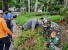 Serma Indra Surya Bersihkan Masjid Jabal Arafah 